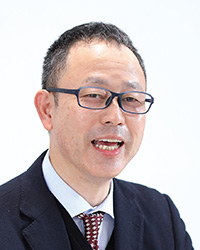 金田 義徳 氏