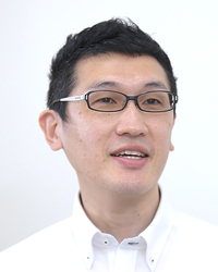 佐伯 信人氏